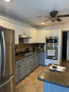 a older kitchen ready for a remodel